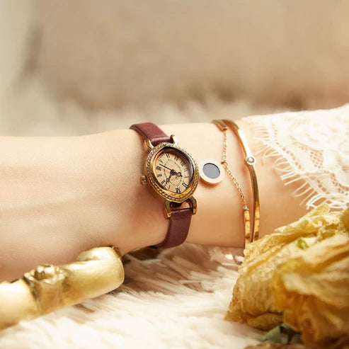 Women's Oval Belt Quartz Watch – Waterproof Compact Elegant Fashion Timepiece