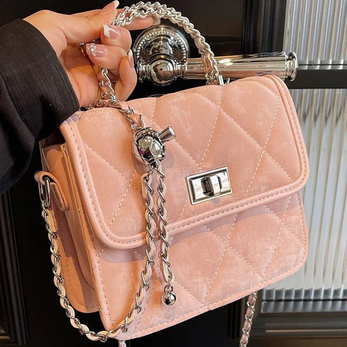 Women's Diamond Chain Messenger Bag – Elegant Portable Shoulder Purse